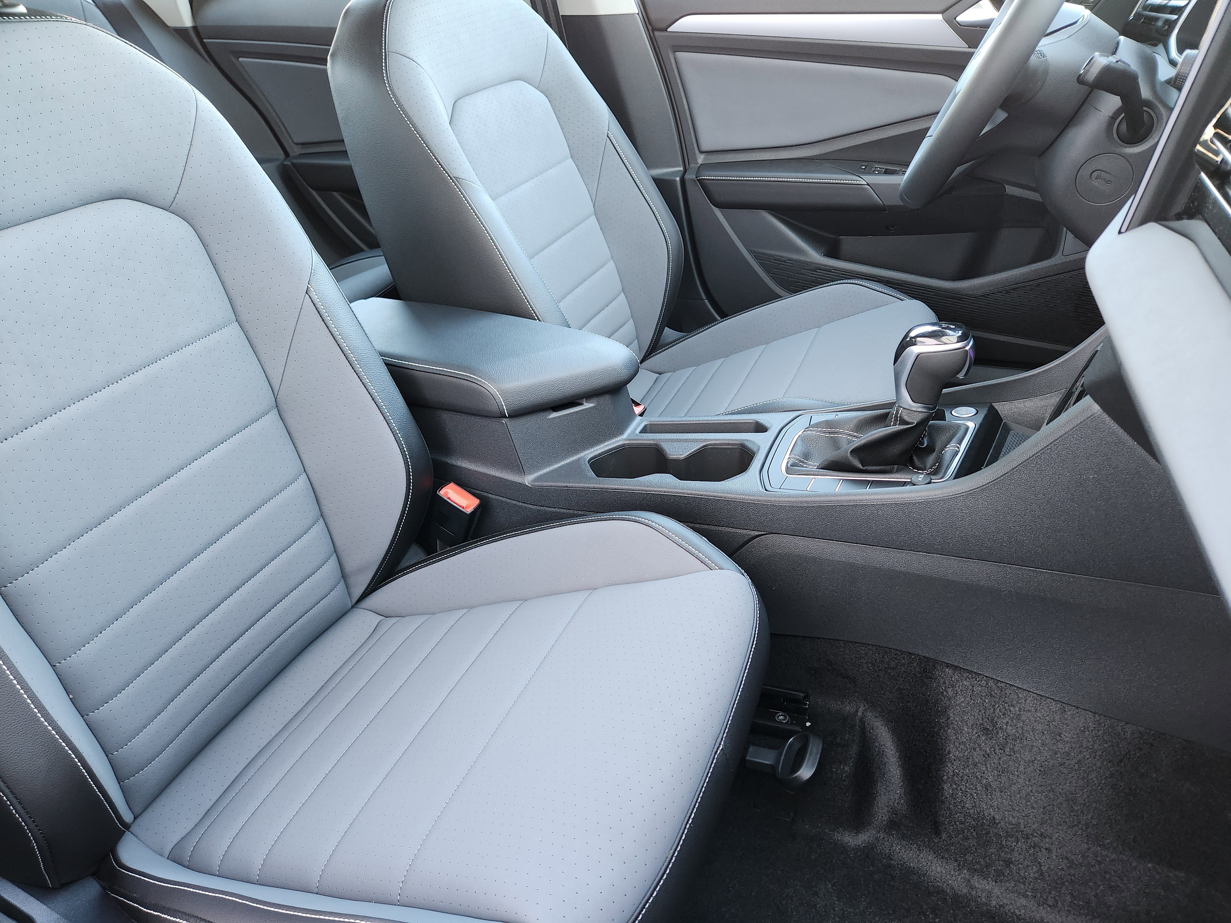 New 2026 Volkswagen Jetta SE image 25