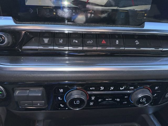 Used 2024 Chevrolet Silverado 2500 High Country w/ High Country Premium Package image 17