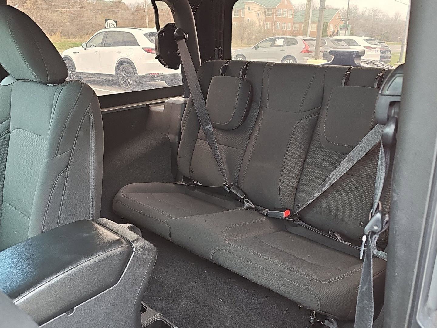 Used 2018 Jeep Wrangler Sport S image 12