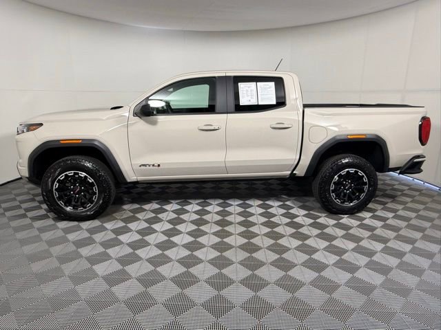 Used 2026 GMC Canyon AT4 image 8