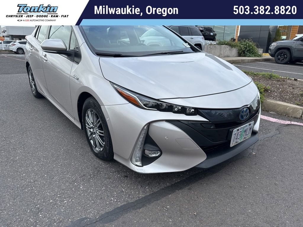 Used 2021 Toyota Prius Prime Limited image 1