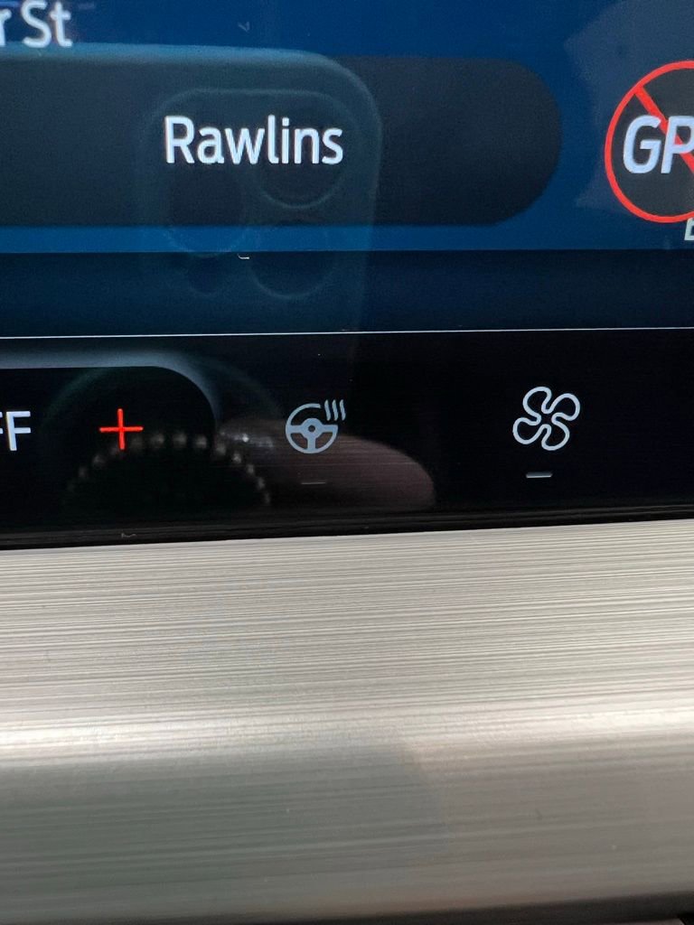 Used 2024 Ford Escape Platinum image 20