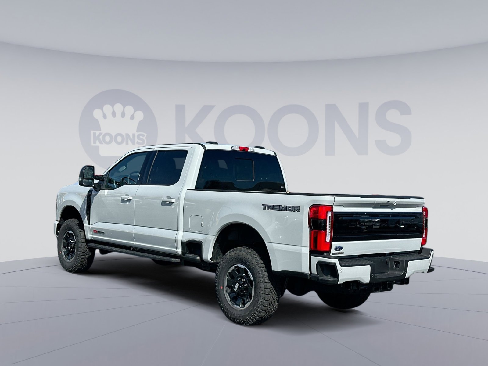 New 2026 Ford F250 Platinum w/ Tremor Off-Road Package image 4