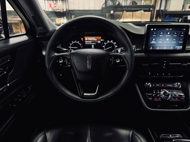 Used 2022 Lincoln Corsair AWD w/ Equipment Group 101A image 25