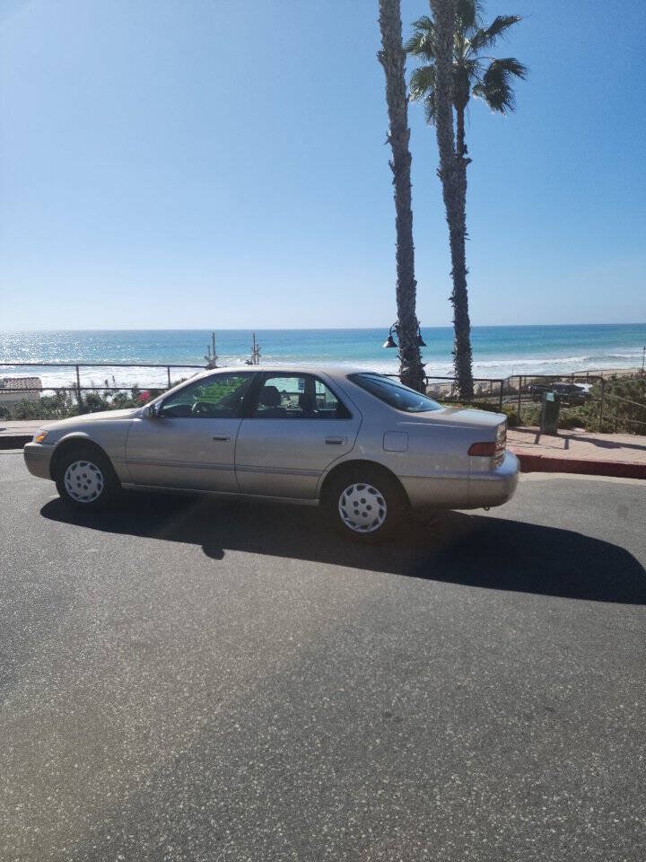 Used 1998 Toyota Camry LE FWD image 7