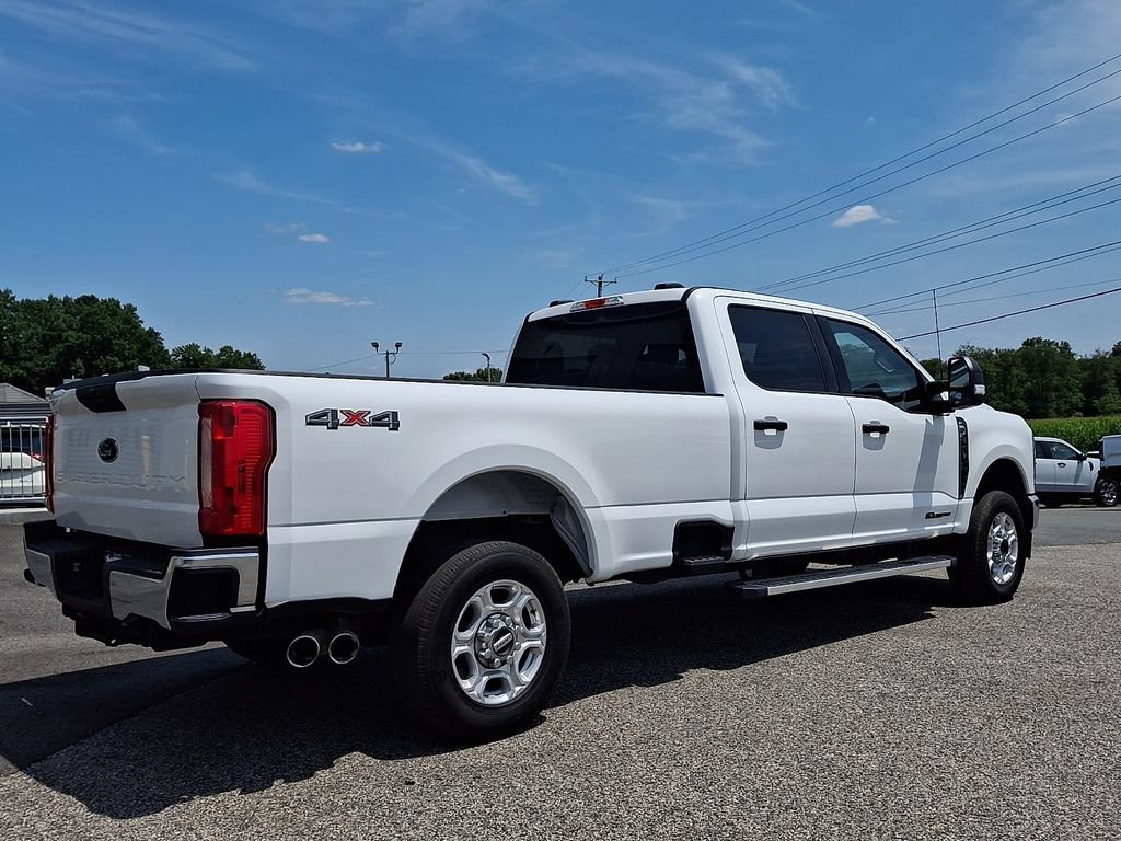 Used 2025 Ford F250 XLT AWD/4WD image 6