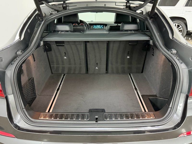 Used 2018 BMW X4 xDrive28i image 13