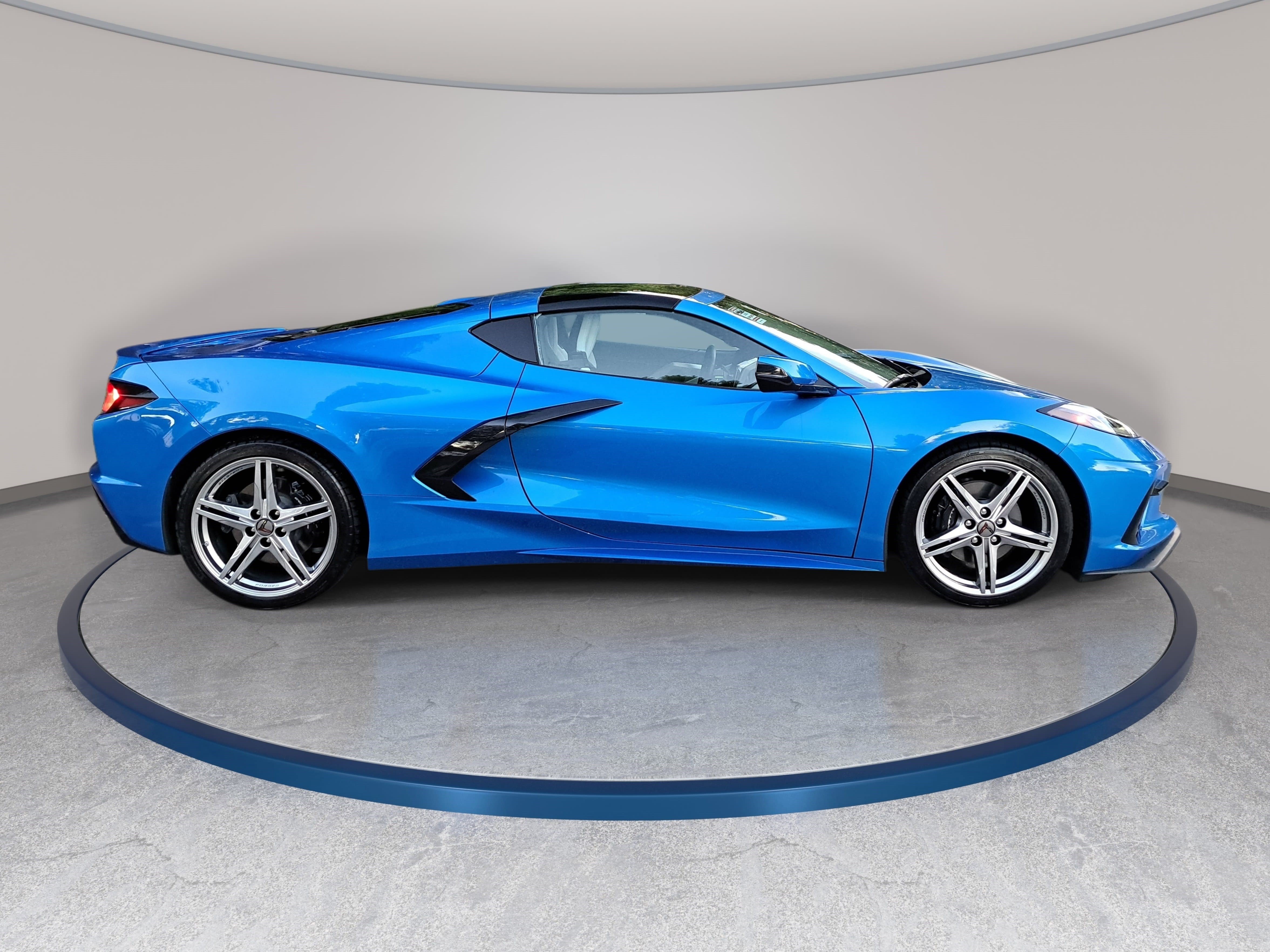 Used 2026 Chevrolet Corvette Stingray Preferred Cpe w/ Battery Protection Package RWD image 4