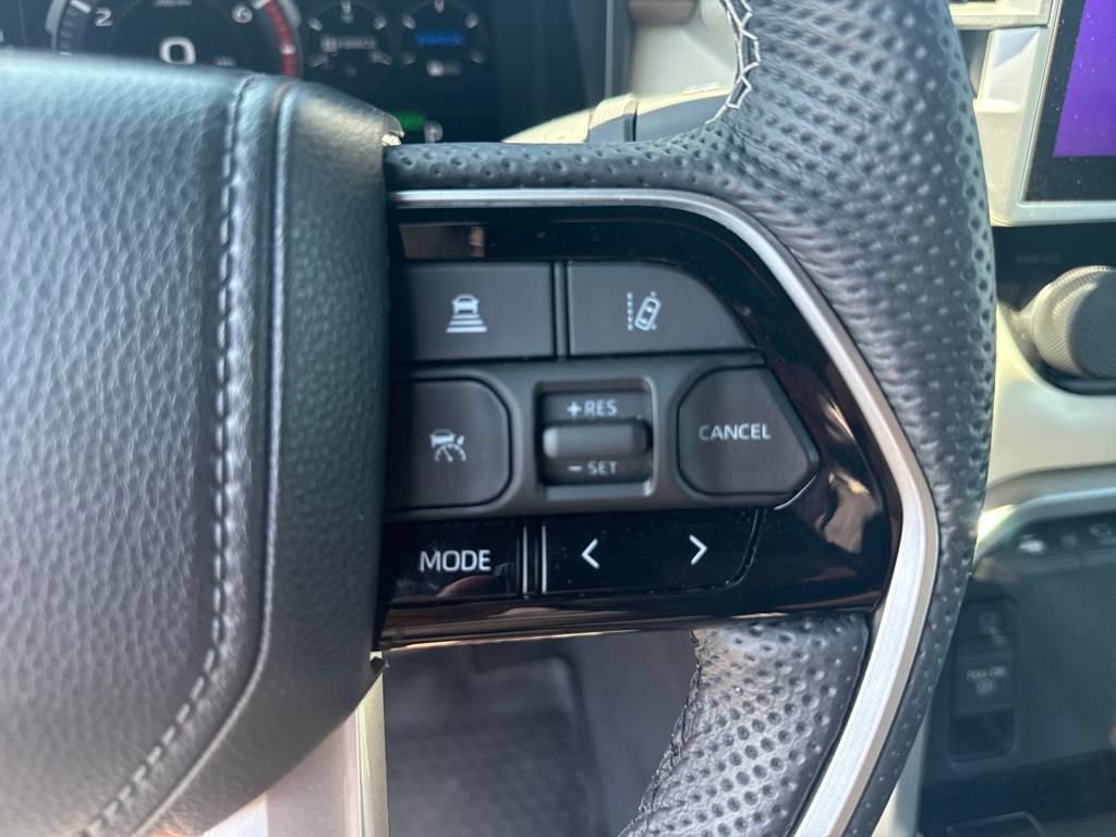 Used 2024 Toyota Tundra Capstone AWD/4WD image 23