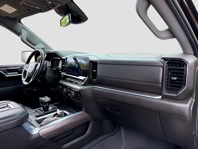 Used 2022 Chevrolet Silverado 1500 LTZ image 30