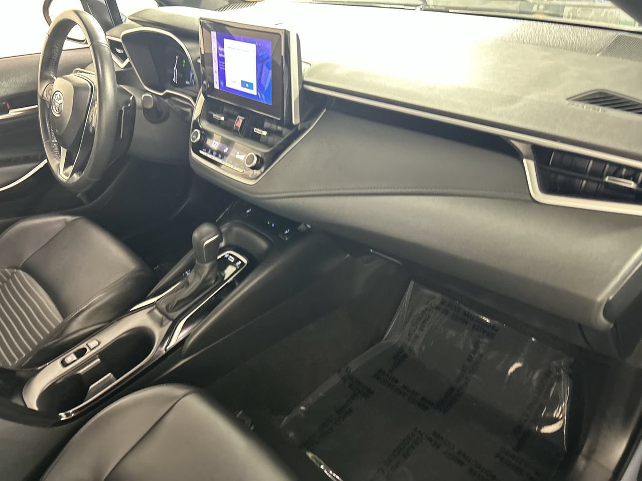 Used 2024 Toyota Corolla XSE FWD image 28