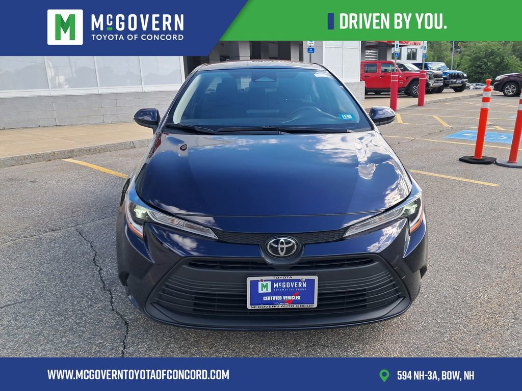 Used 2023 Toyota Corolla LE w/ Carpet Mat Package (TMS) FWD image 9