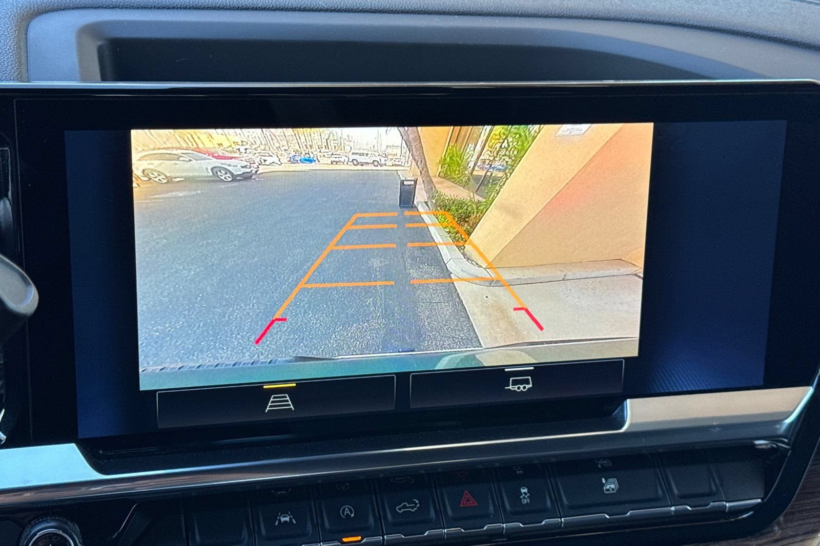 Certified 2025 Chevrolet Silverado 1500 LT RWD image 19