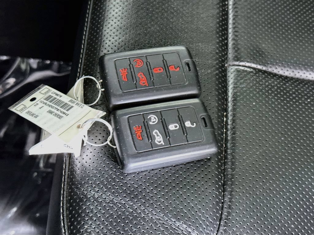 Used 2023 Jeep Grand Cherokee Overland AWD/4WD image 37