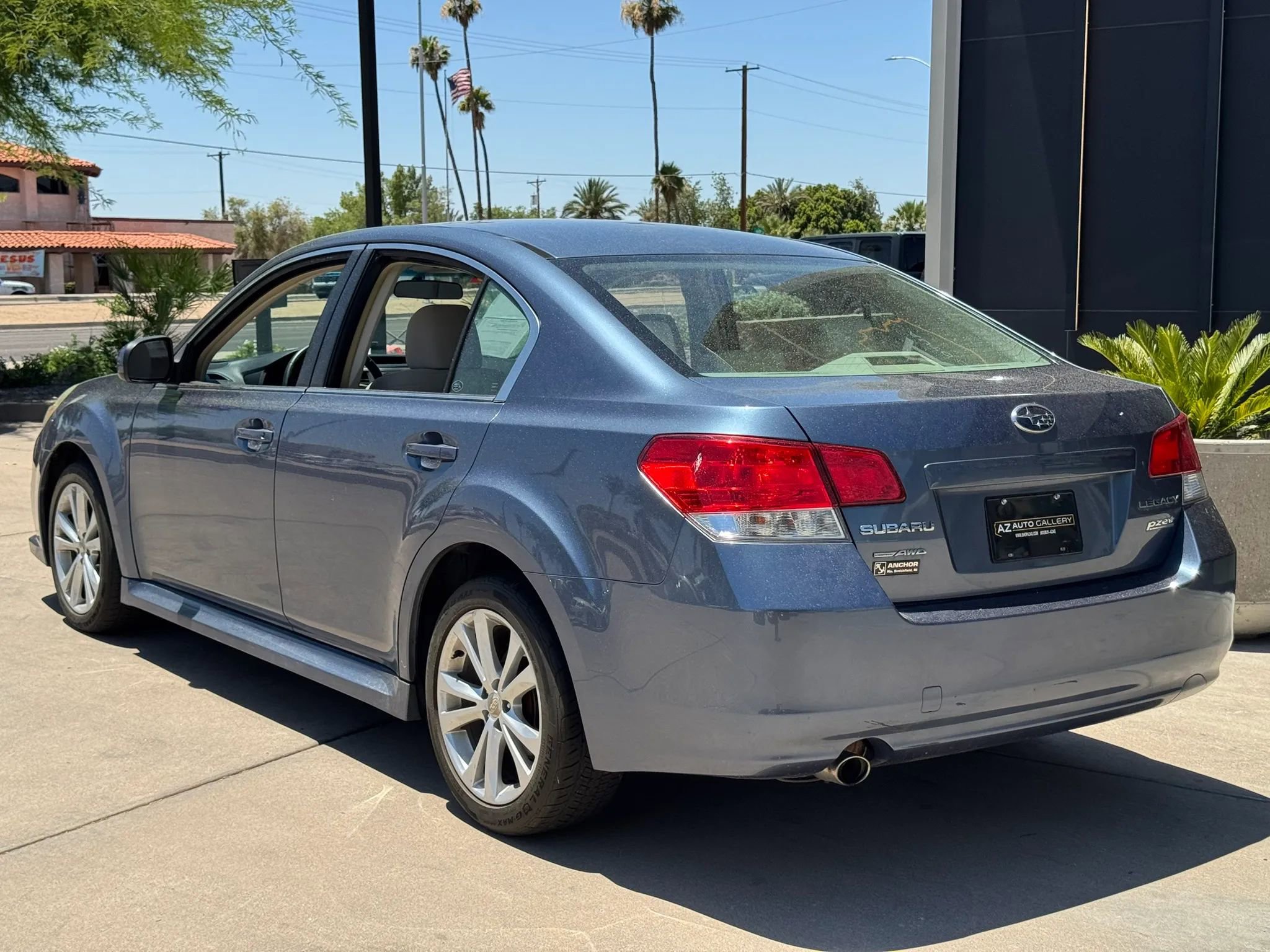 Used 2013 Subaru Legacy 2.5i Premium w/ All-Weather Pkg AWD/4WD image 9