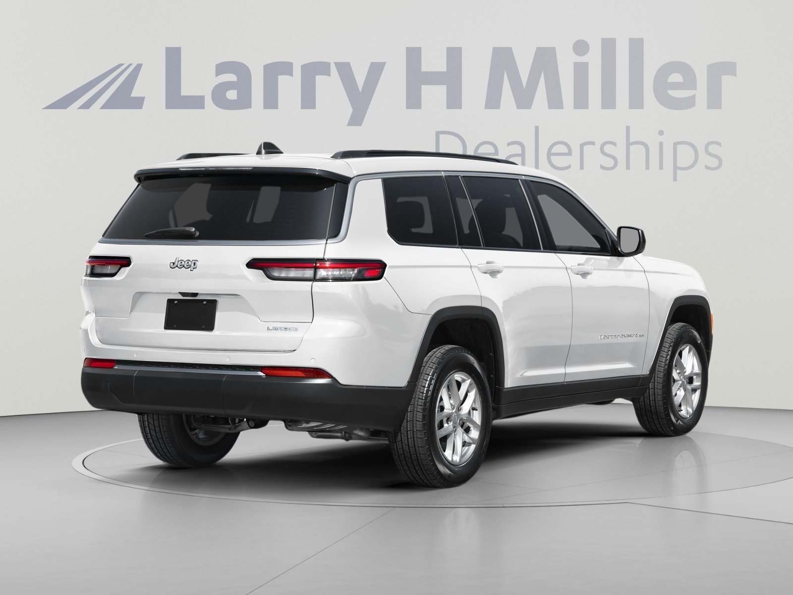 New 2026 Jeep Grand Cherokee L Limited w/ Limited Altitude Package AWD/4WD image 2