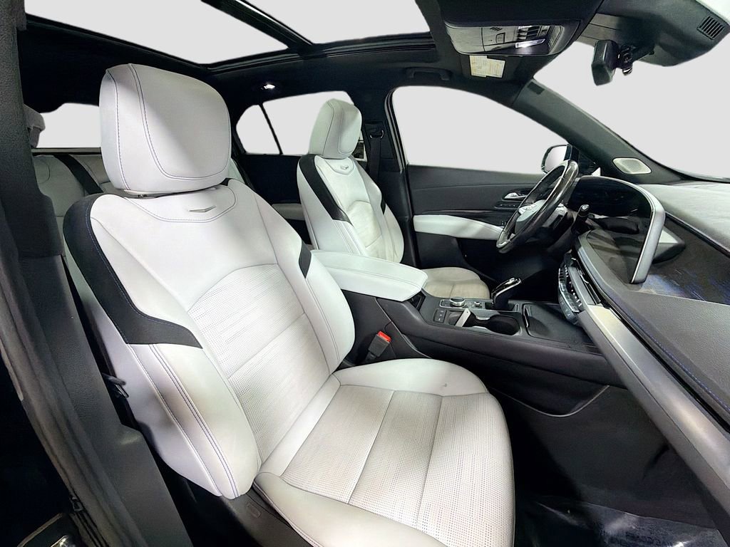 Used 2024 Cadillac XT4 Sport image 30