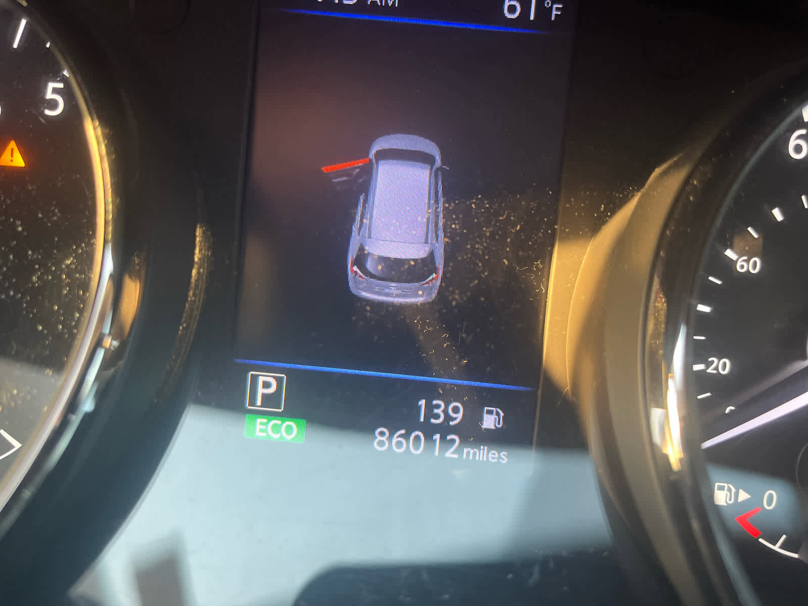 Used 2018 Nissan Rogue SV w/ Premium Package image 3