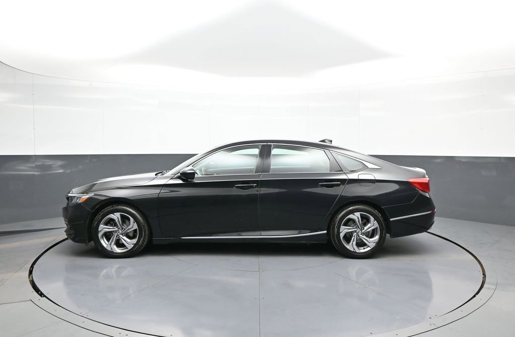 Used 2018 Honda Accord EX image 9
