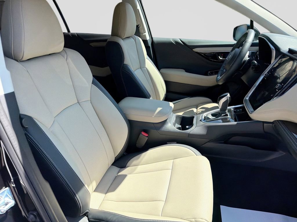 Used 2025 Subaru Outback Limited image 25