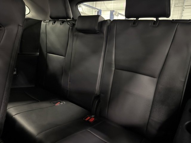 Certified 2024 Toyota Highlander AWD image 38