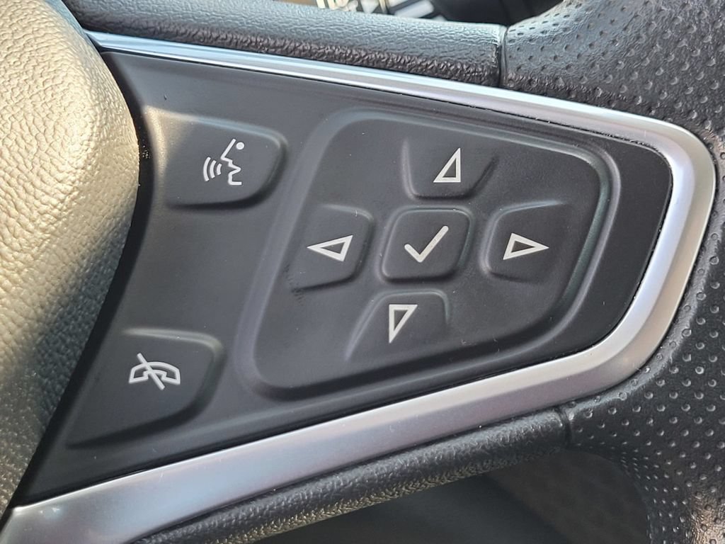 Used 2023 Chevrolet Malibu LT FWD image 19