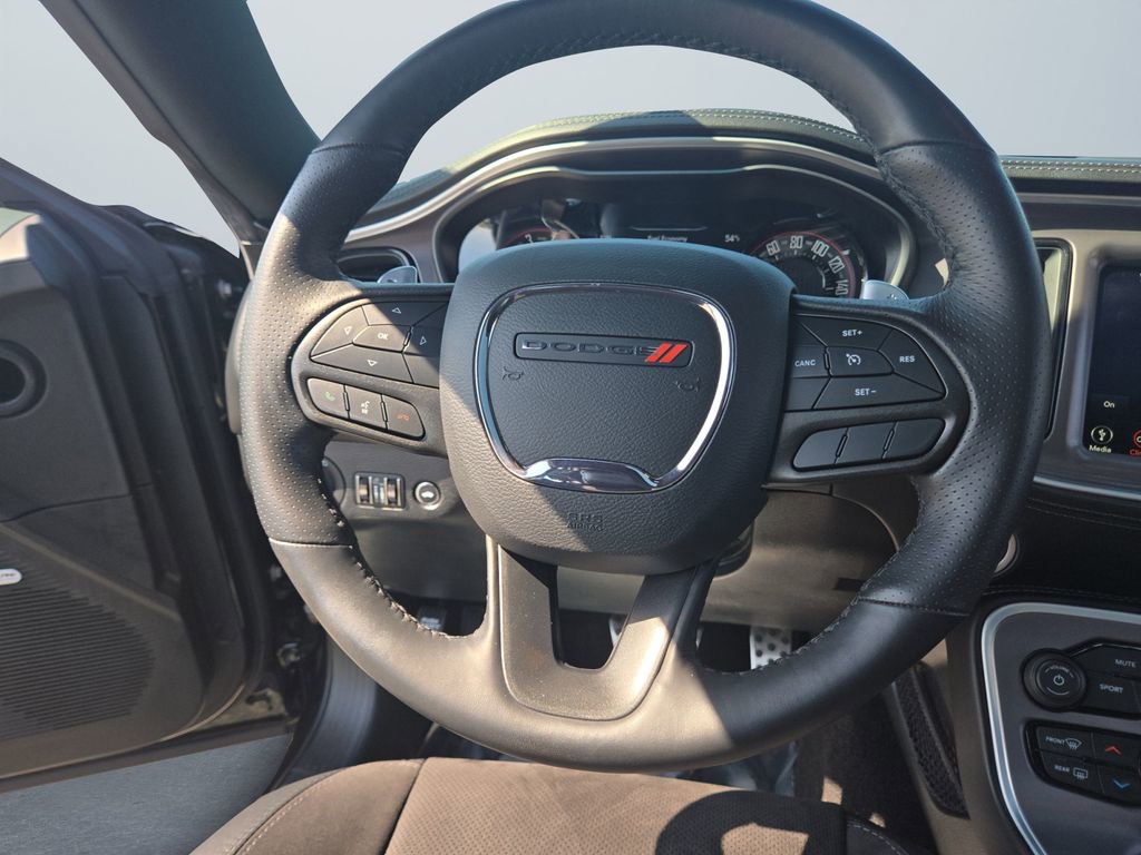 Used 2022 Dodge Challenger R/T w/ Plus Package image 12