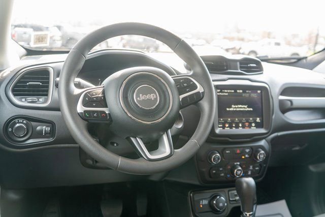 Used 2023 Jeep Renegade Latitude image 14