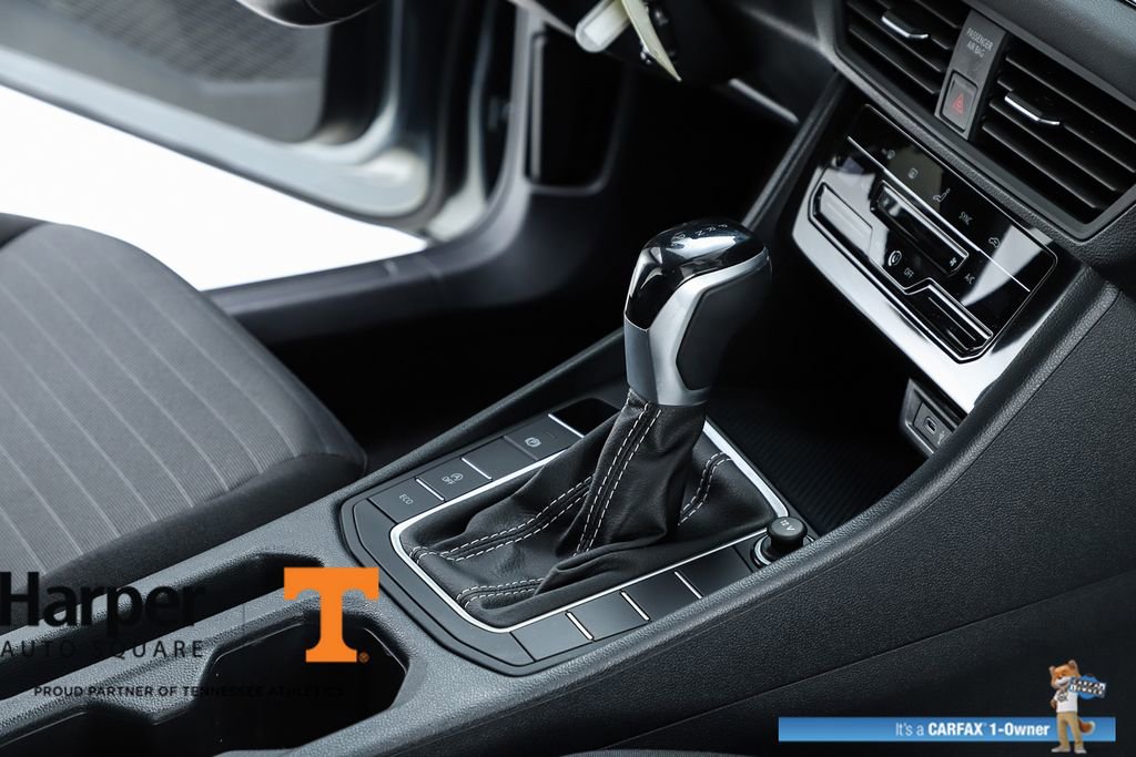 Used 2025 Volkswagen Jetta S image 33