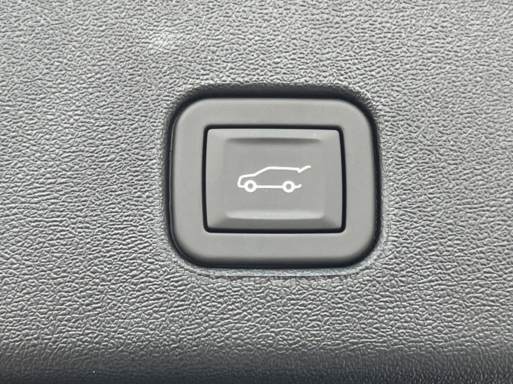 New 2025 Cadillac Optiq Sport 1 image 12