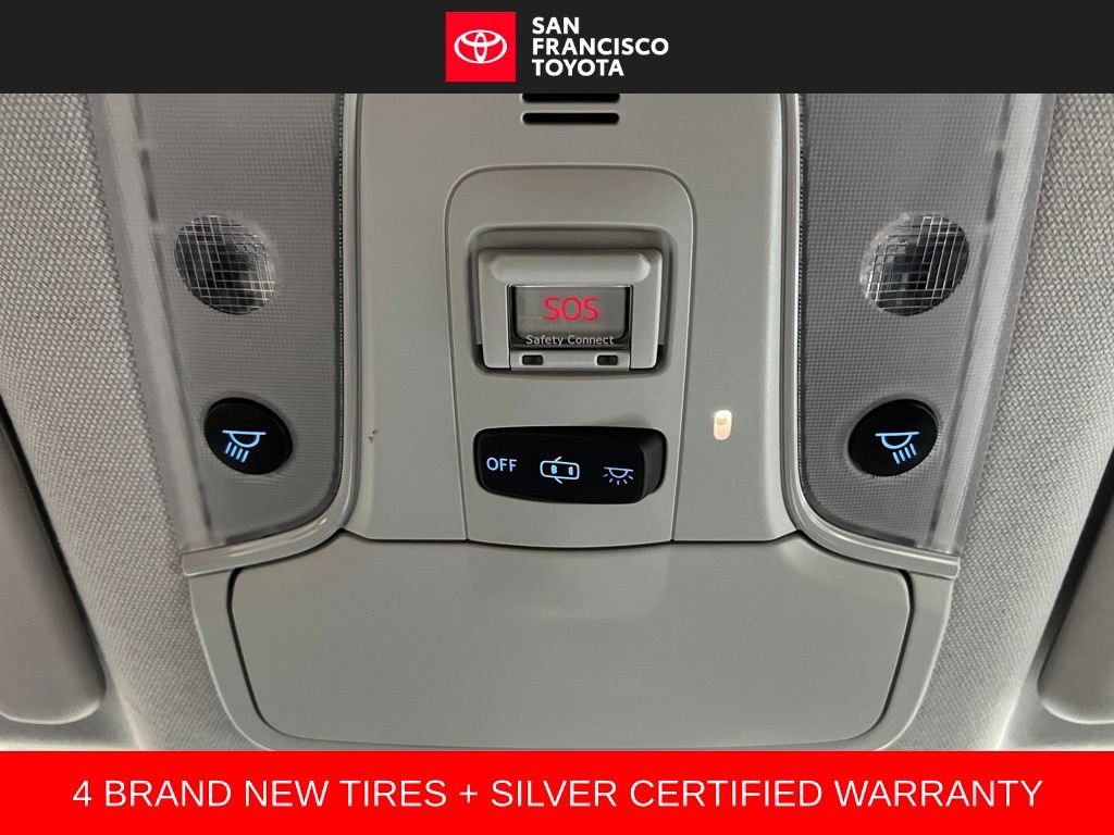 Certified 2017 Toyota Prius Prime Advanced FWD image 34