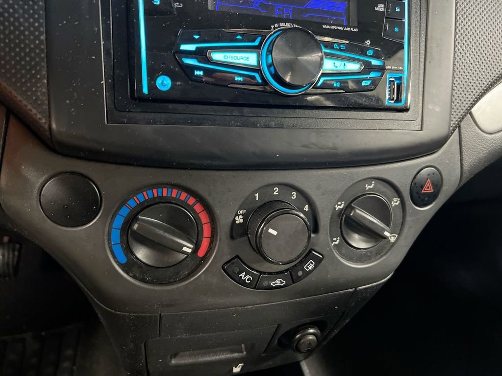 Used 2011 Chevrolet Aveo LT w/ Power and Convenience Package image 15