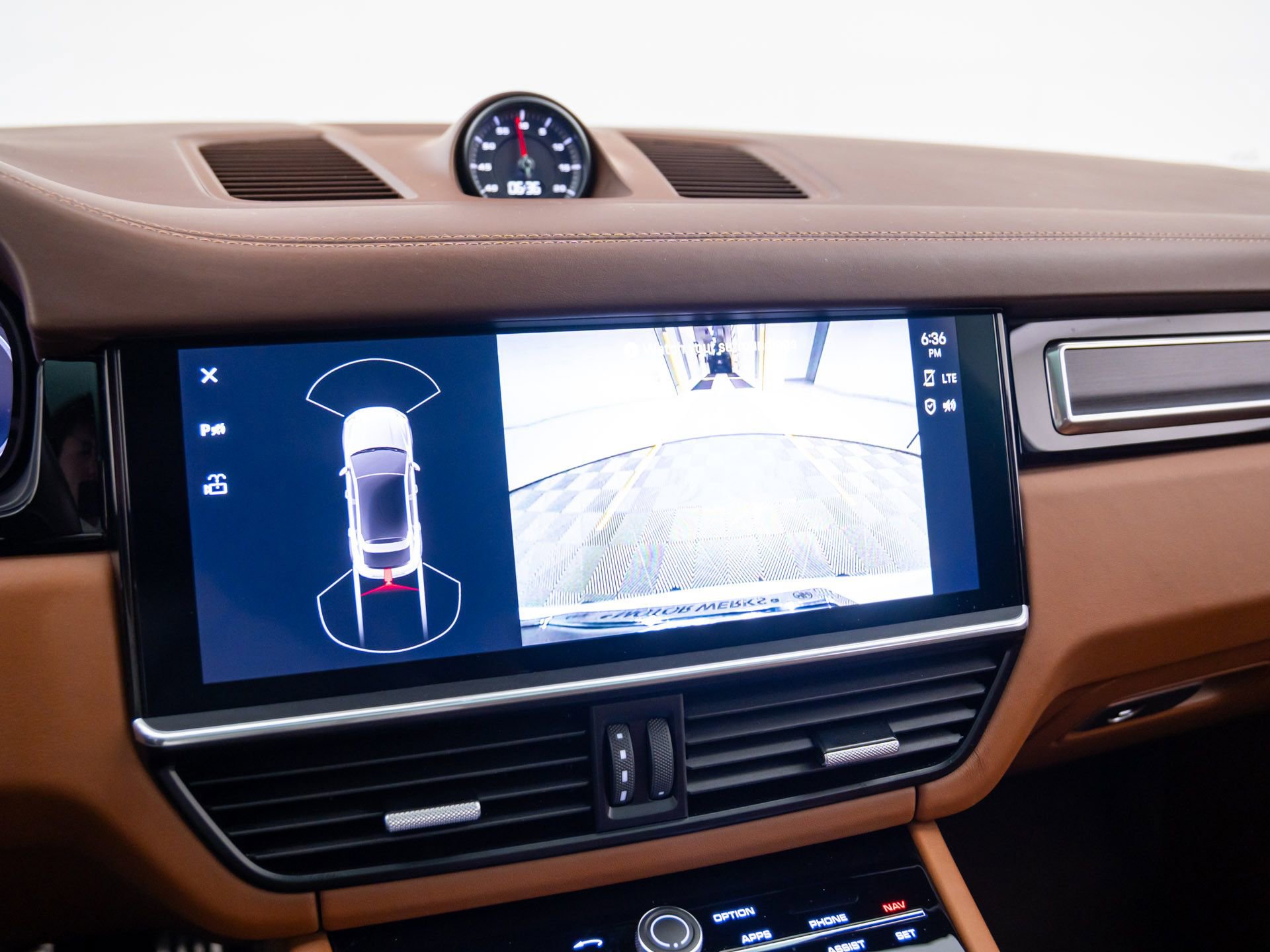 Used 2023 Porsche Cayenne GTS image 26