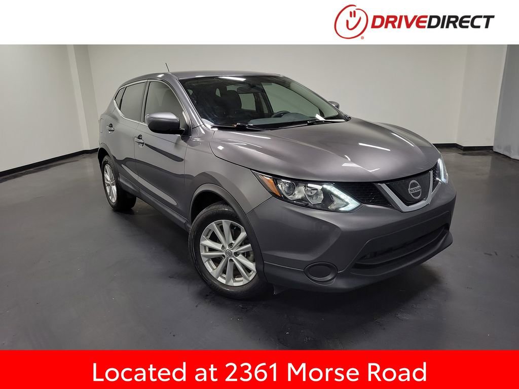 Used 2018 Nissan Rogue Sport S w/ S Appearance Package FWD image 1
