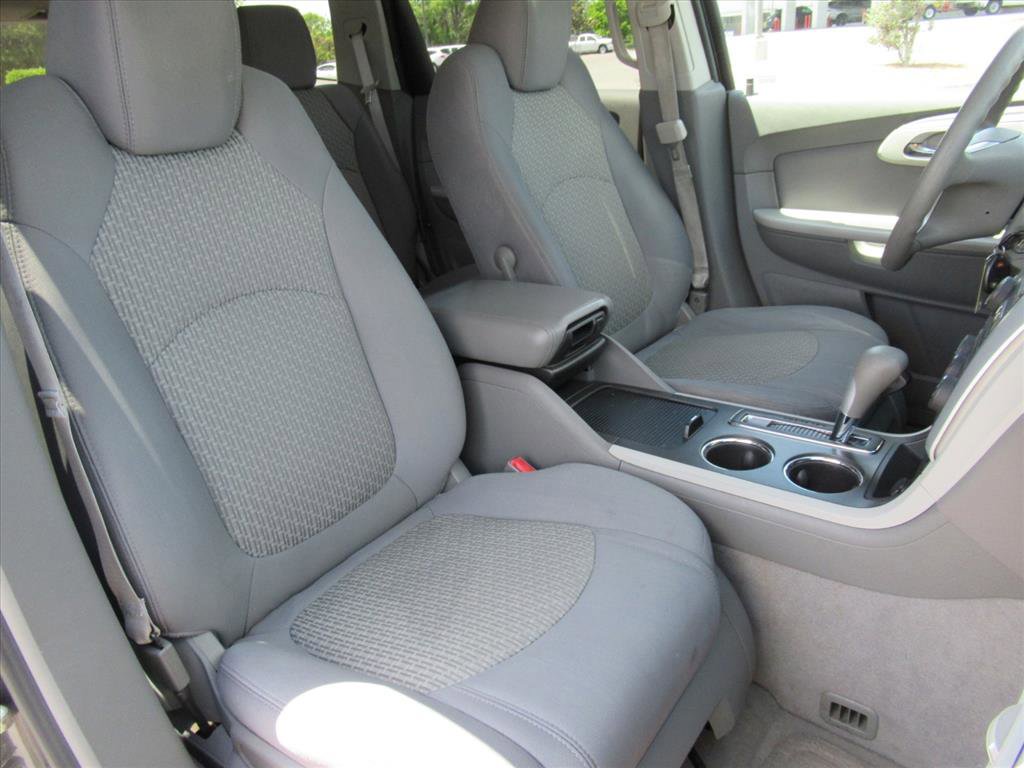 Used 2012 Chevrolet Traverse LS FWD image 9