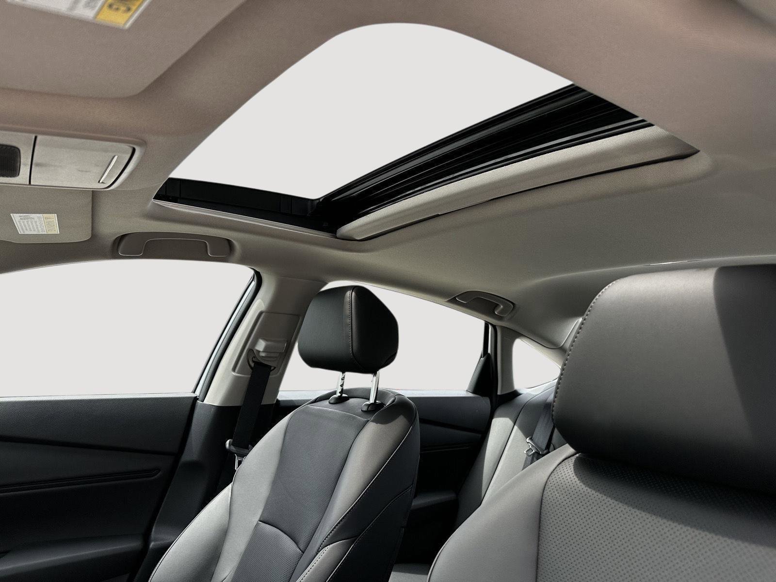Certified 2025 Honda Accord EX-L image 18