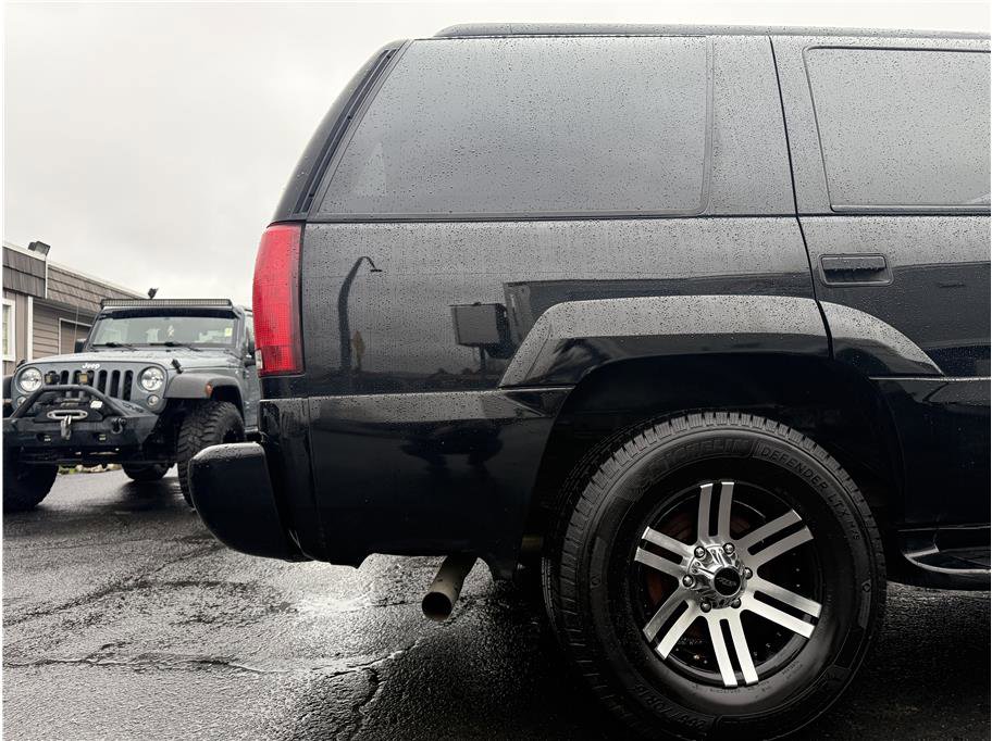 Used 1999 GMC Yukon Denali image 9