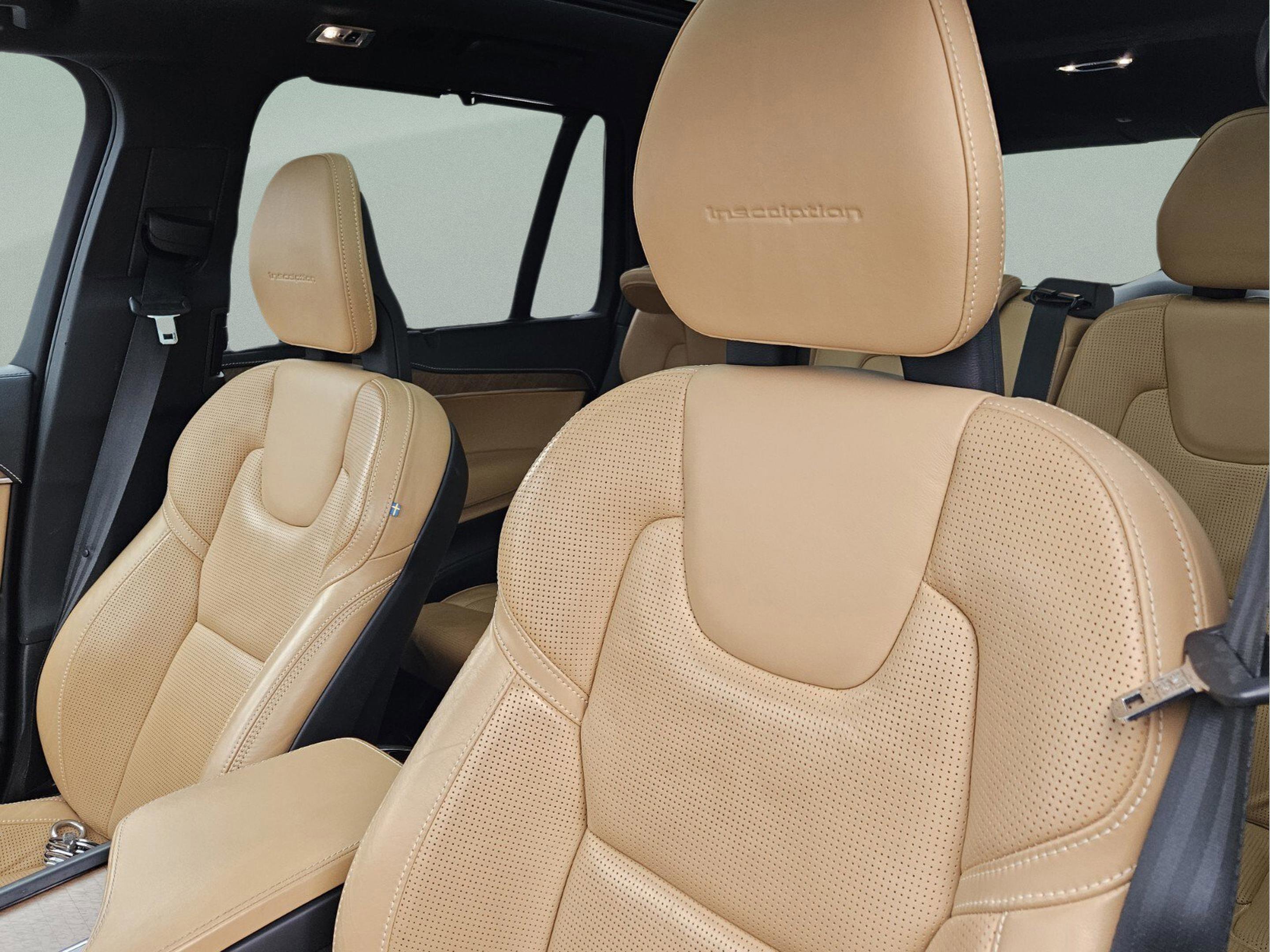 Used 2017 Volvo XC90 T6 Inscription w/ Vision Package image 13