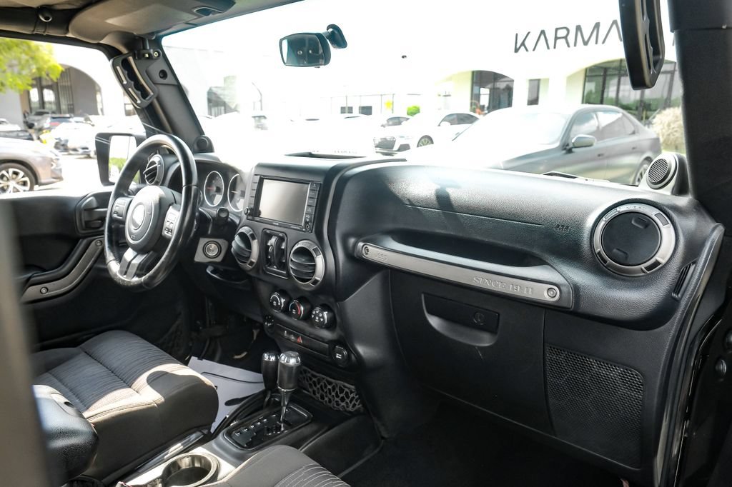 Used 2011 Jeep Wrangler Unlimited Sport AWD/4WD image 9