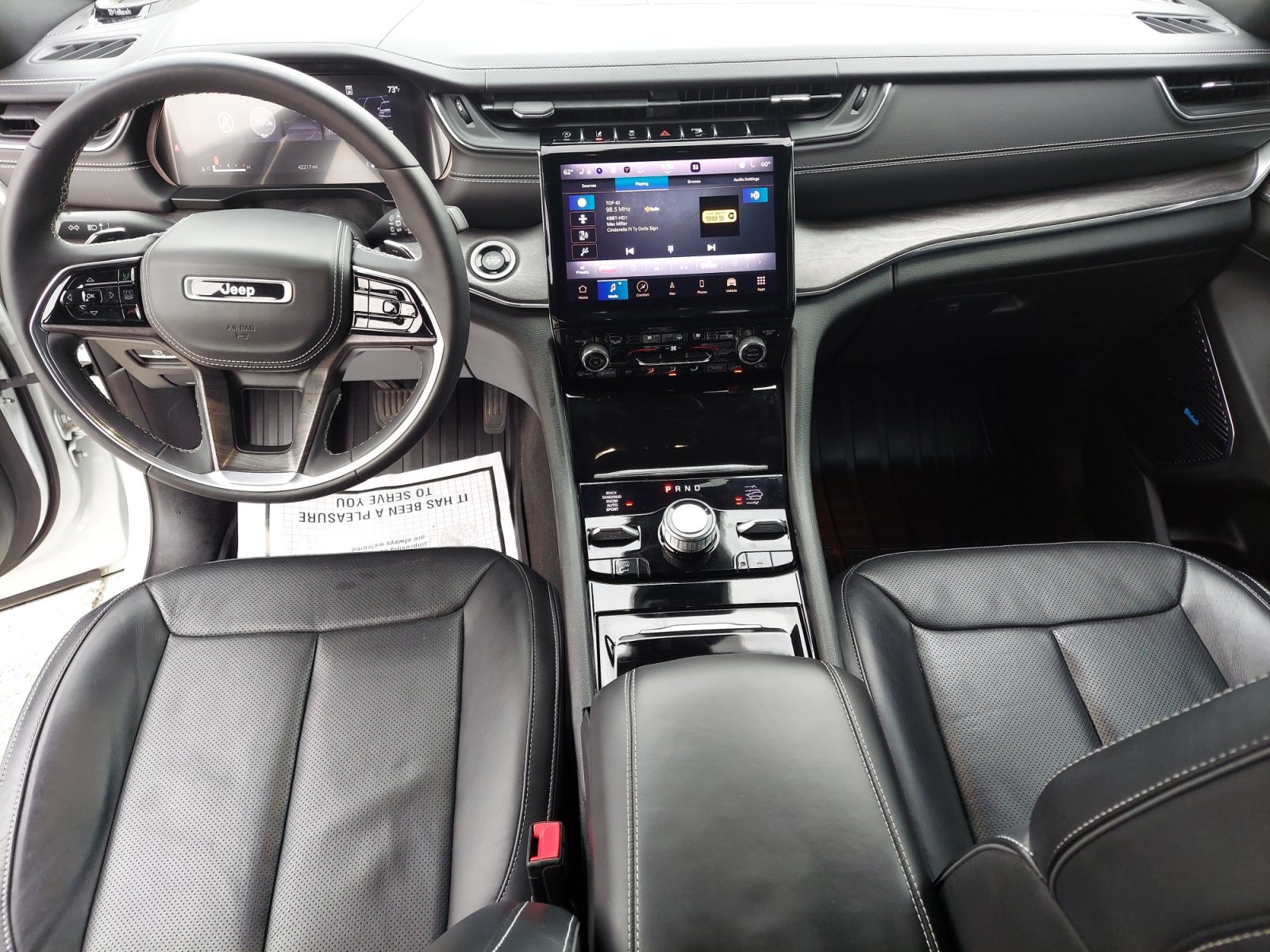 Used 2023 Jeep Grand Cherokee L Overland AWD/4WD image 3
