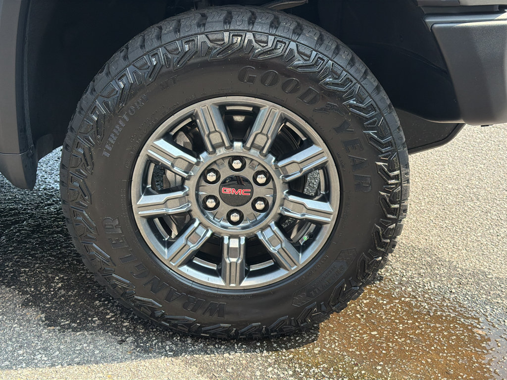 Used 2026 GMC Sierra 1500 AT4X AWD/4WD image 38