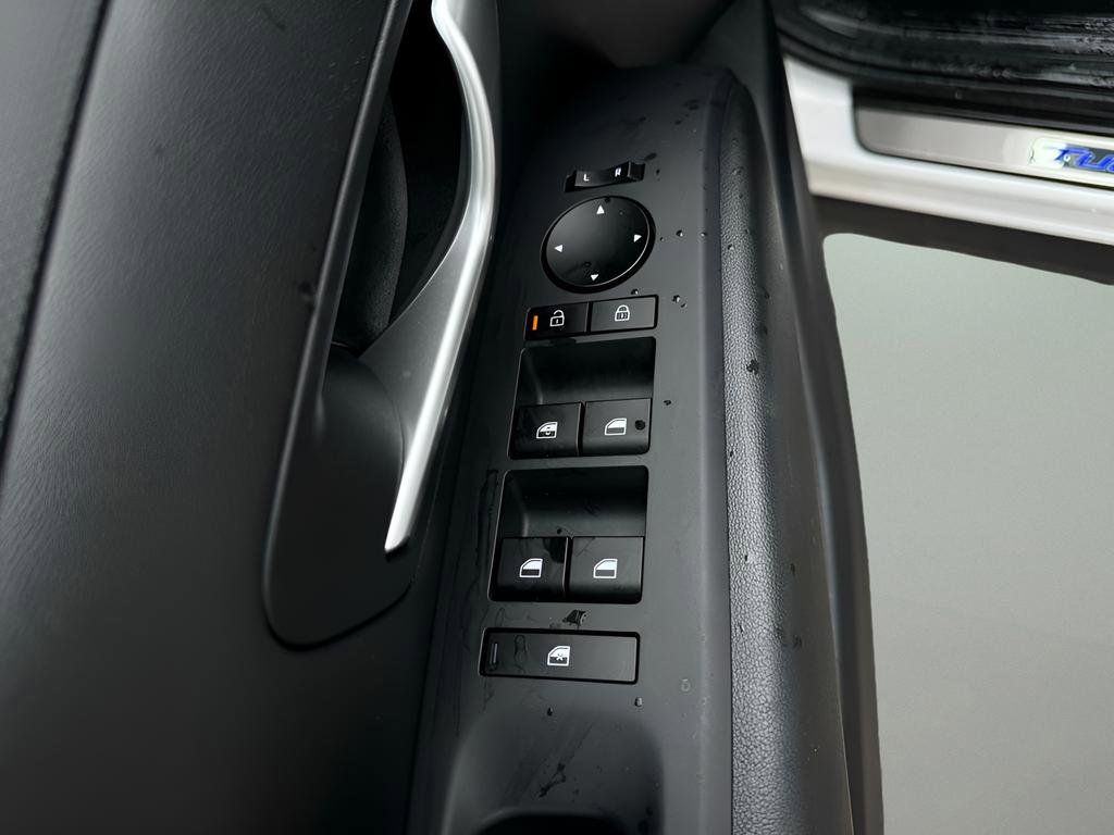 Certified 2026 Hyundai Tucson SE AWD/4WD image 17