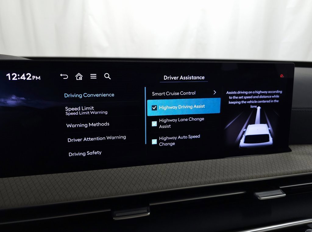 New 2025 Genesis GV80 3.5T Prestige image 21