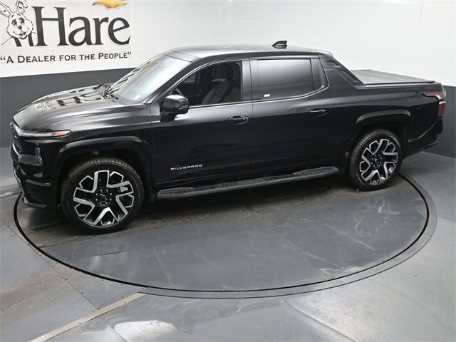 Certified 2024 Chevrolet Silverado EV RST image 56