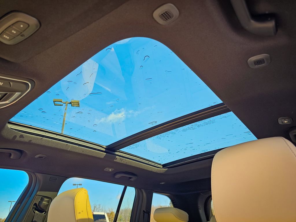 New 2026 Jeep Grand Cherokee Limited image 16