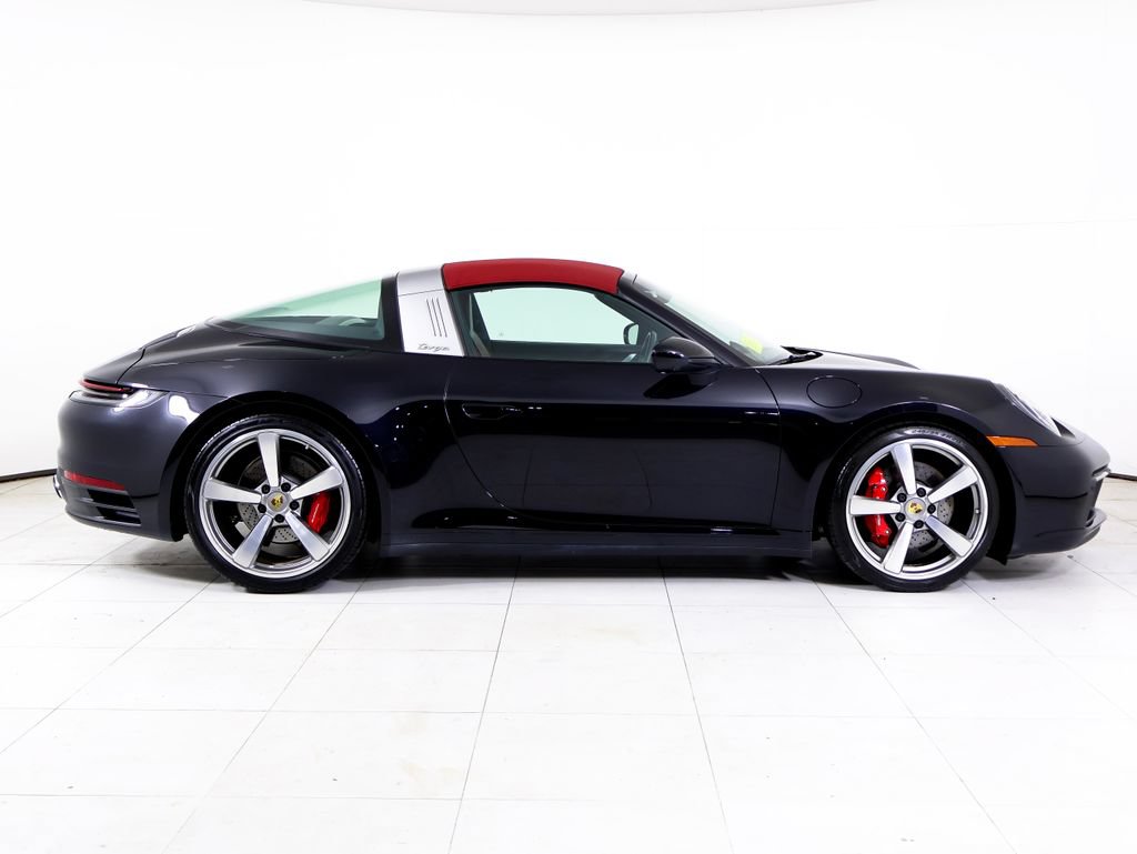 Certified 2021 Porsche 911 Targa 4S AWD/4WD image 32