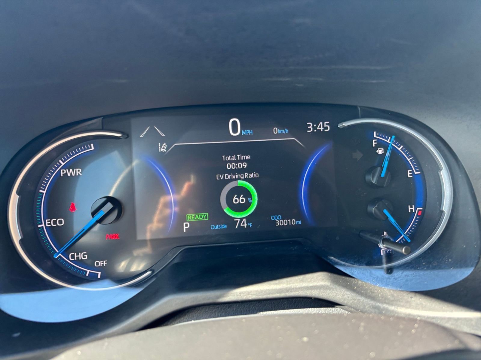 Used 2025 Toyota RAV4 LE image 39