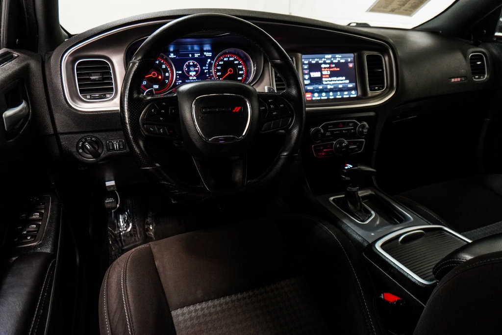 Used 2022 Dodge Charger Scat Pack RWD image 11