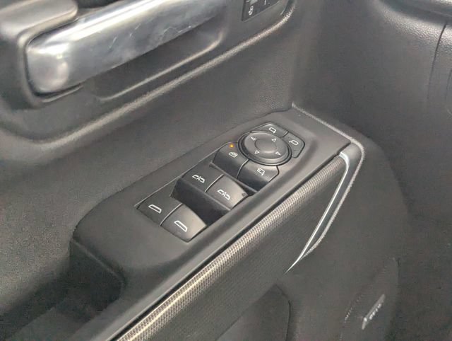 Certified 2020 GMC Sierra 1500 AT4 w/ AT4 Premium Package AWD/4WD image 16