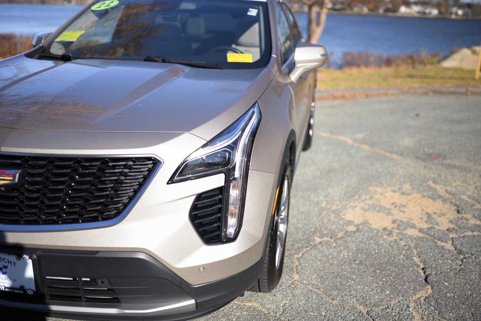 Used 2022 Cadillac XT4 Premium Luxury w/ Enhanced Visibility Package image 8